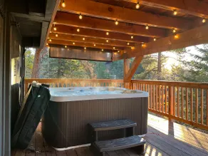 Star Gazer Lodge- A Frame with Spa - Image 3