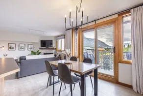 Morningside - Pet Friendly, Stunning Mtn Views - Image 5