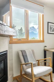 Morningside - Pet Friendly, Stunning Mtn Views - Image 4