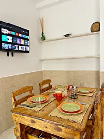 Vintage Apartment - Image 4