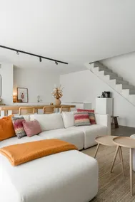 Luxury guest house for work or private. - Image 2