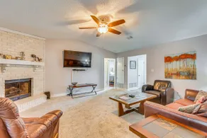 Welcoming Pensacola Home w/ Spacious Yard! - Image 2