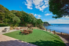 Entire Private Villa with Ocean Front View, 5 Bedrooms [Sleeps up to 14] - Image 3