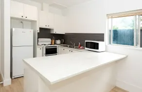 Broulee Beachfront Bliss - Near the Waves - Image 5