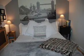 ‘The Den’ Self contained one bedroom annexe. - Image 5