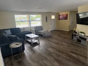 Private 3 Bedroom House w/ Heated SaltWater Pool - Image 4