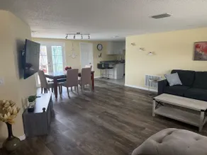 Private 3 Bedroom House w/ Heated SaltWater Pool - Image 3