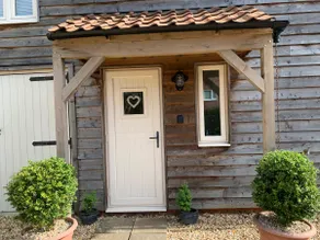 Entire guest suite & garden in village with a pub! - Image 2