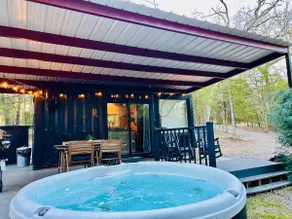 Perfect Cabin for Two- Hot Tub - Image 2