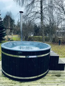 Cozy in fun surroundings, with wilderness bath - Image 3