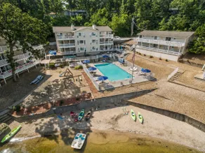 Private Lakefront Condo W/ Boat Slip - Image 5
