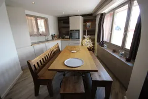 Le Bouquetin 8 person 50m from slopes in the heart of the village - Image 3