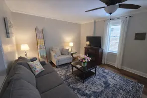 Cozy Rosebud Retreat with Modern Comforts! - Image 3