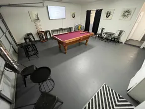 Heated Pool-King Bd, pool table,Wi-Fi, Smart TVs - Image 2