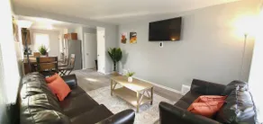 4 QUEEN Beds.10 min to Downtown. Stylish - Image 5