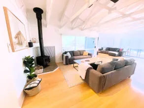 The Sandy - a quintessential modern beach shack - Image 2