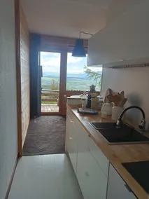 Beautiful apartment with south-facing terrace - Image 2