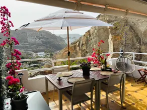 Lovely and private apartment with a large terrace and pool - Image 2