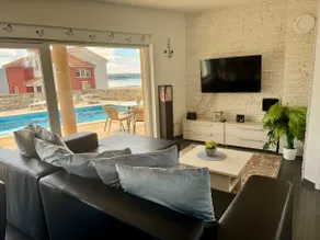 Cozy home in Maslenica with house sea view - Image 5