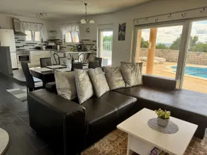 Cozy home in Maslenica with house sea view - Image 3
