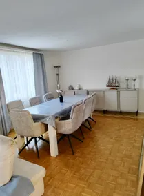 Spacious Cozy House for Groups & Families 2 Floors & free parking - Image 4