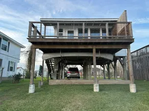 Little Coastal Cabin in Palacios, TX - Image 2