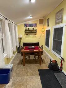Cheerful spacious updated 1825 Maine Farmhouse! - Image 5