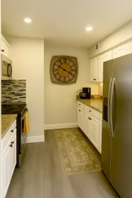 Elegant 3BR Near Hard Rock Stadium & Beaches - Image 3