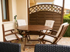 Raquel's Balcony - Image 5