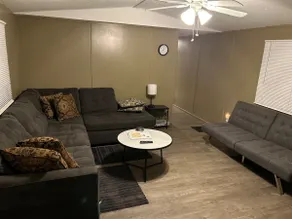 Side By Side Lodging - Image 2