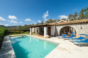 Villa Mariposa – Pool & Garten, 500m zu Fuß zum Strand - Image 2