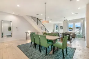 Bienville rækkehus på et lukket område - Image 4