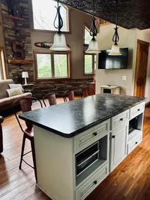 The River House-near Neillsville and Hatfield - Image 5