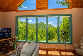 Exquisite Cabin: Stunning Views & Toy Story Loft! - Image 3