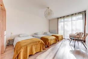LARGE APARTMENT 7 BEDS, 1 PARKING SPACE. - Image 3