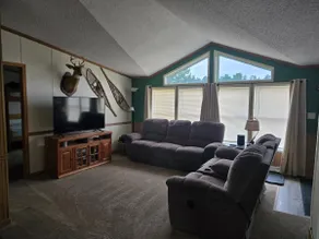 Quiet 3 bedroom home two bath great family space - Image 3