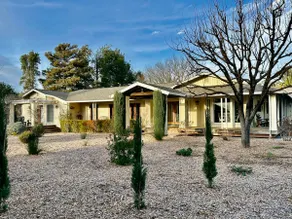 Country Villa, 4 Bedrooms, 3.5 Baths, Sleeps 6-8+ - Image 5