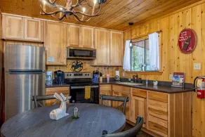 Cowboy Casita (Cabin 102) - Image 5