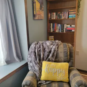 Cute and cozy in Forest City! - Image 4