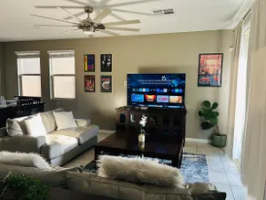 Amazing Vacation Home w/ 4 Bedrooms & 3 Bathrooms with View of Las Vegas Strip - Image 3
