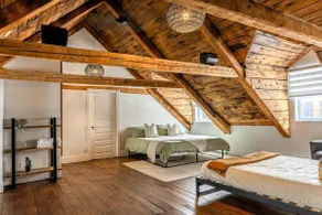 The Urban Chalet - Downtown - Image 4