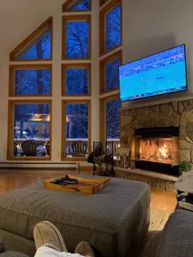 Lake Community Chalet | Family-Friendly Retreat - Image 2