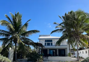 CRIS. Beach house at San Benito beach - Image 2