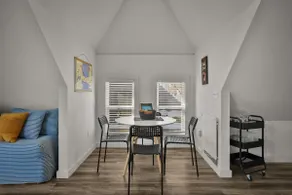 Lakeview Loft - Downtown Madison - Image 5