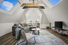 Lakeview Loft - Downtown Madison - Image 2
