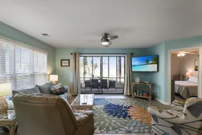 My Happy Place, 1st floor, Sunset Beach, Sea Trail - Image 4