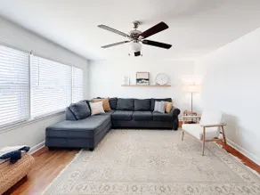 BNB by 18th for 5 Guests w/ Kitchen - Close to MSU - Image 3