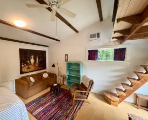 Penland Retreat, Cozy, Open Loft Apartment - Image 3