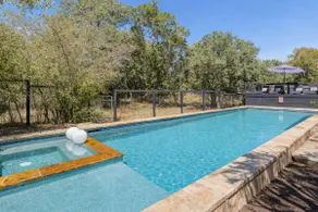 Retreat w Massive Pool, HotTub, Goats and Chickens - Image 3