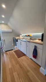 Lovely new loft in permaculture gardens - Image 2